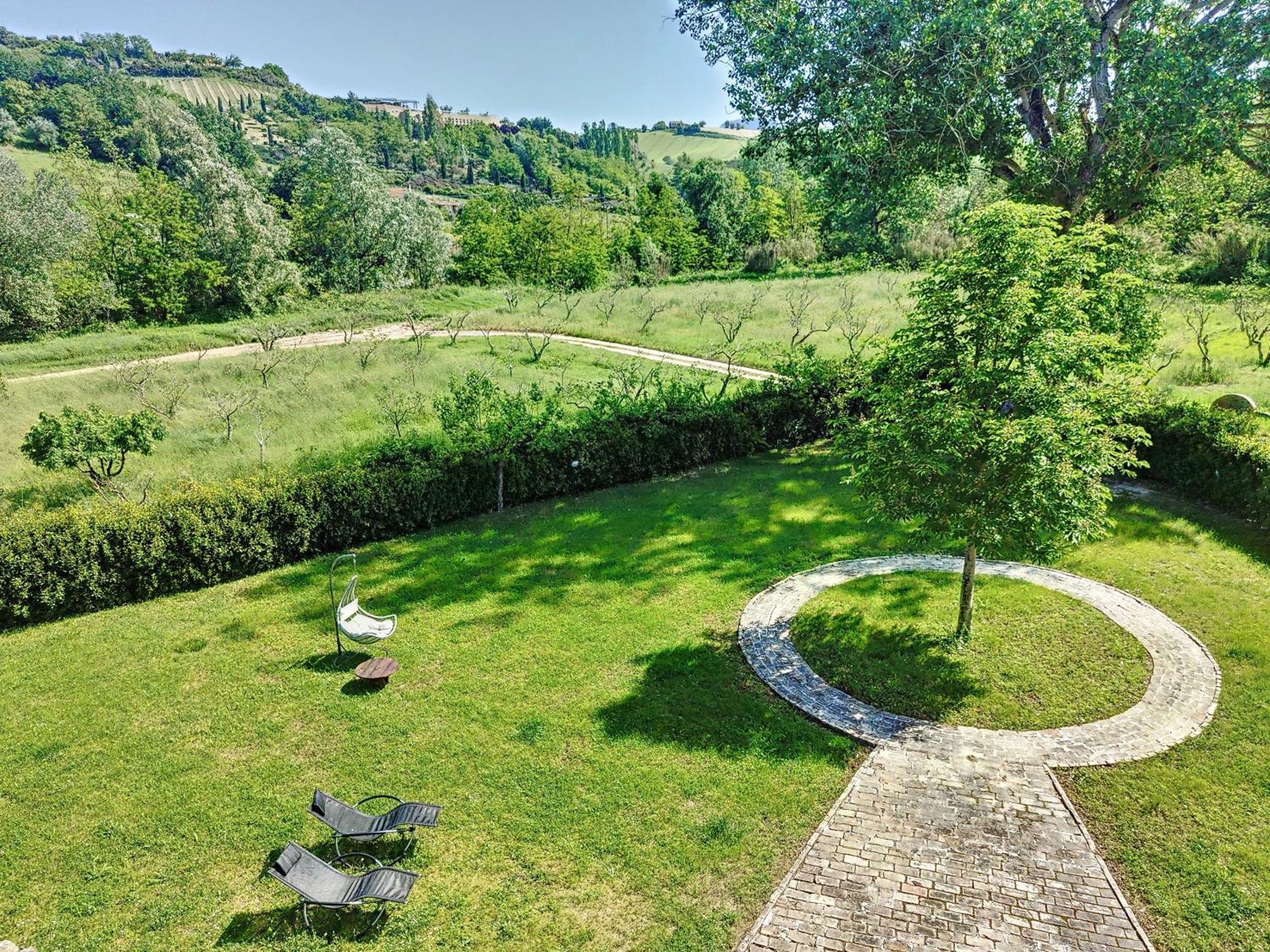 Agriturismo La Casa Del Vecchio Mulino Villa Carassai Exteriör bild