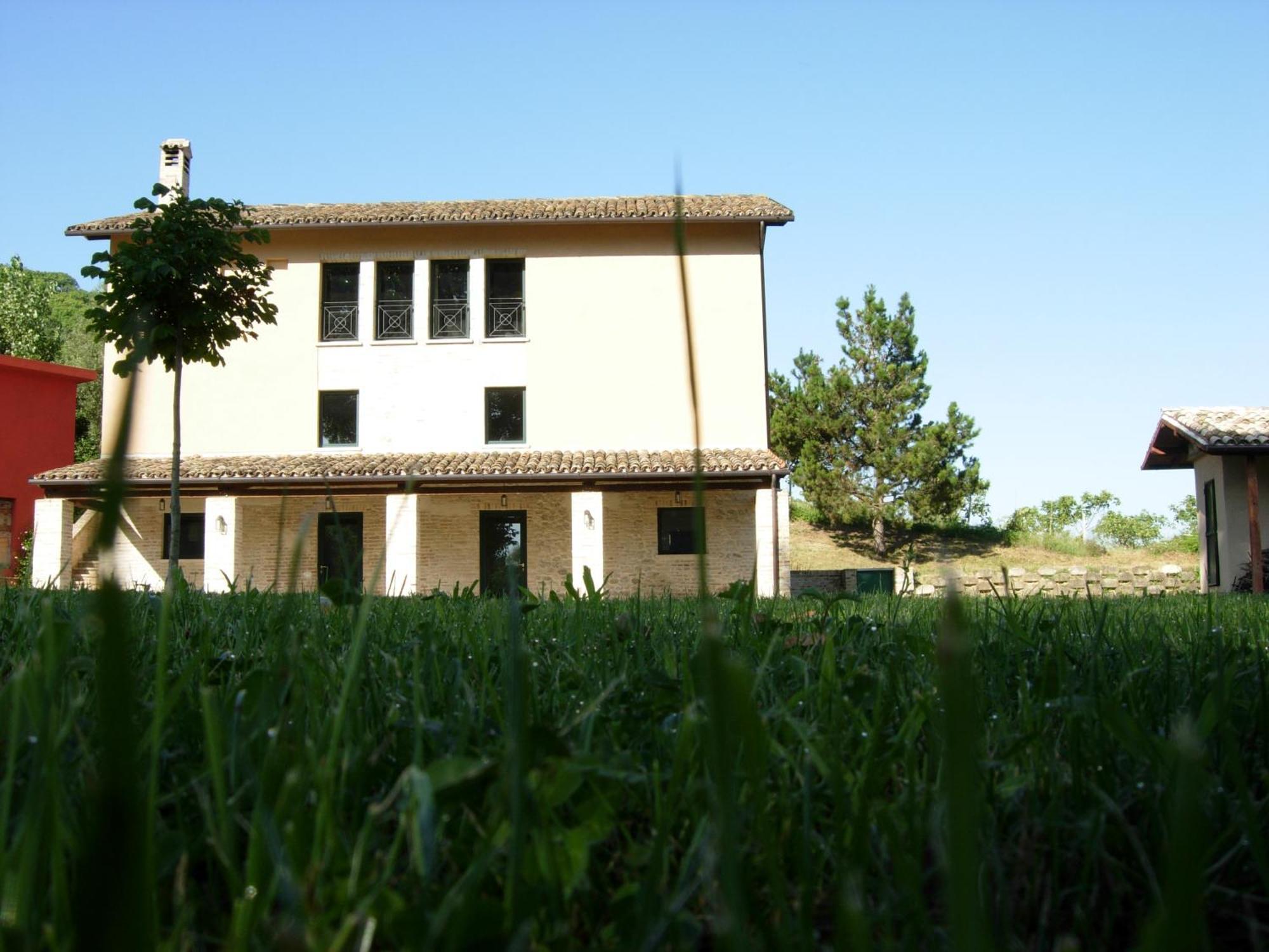 Agriturismo La Casa Del Vecchio Mulino Villa Carassai Exteriör bild